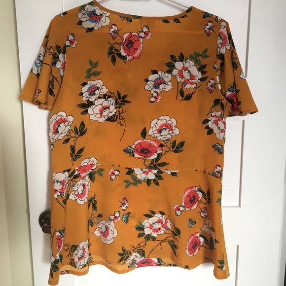 Floral blouse - Picture 5 of 8